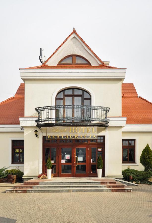 Hotel Palacyk Konin Exterior foto